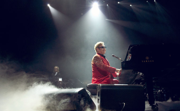 Elton John delivers on classic songs and pizzazz, but with modern twist
